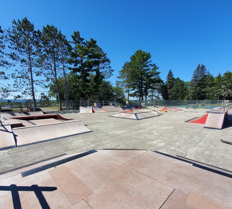 Skate Park (Harbor&nbspSprings,&nbspMI)